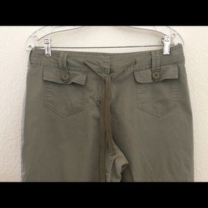 Women’s capris size 8